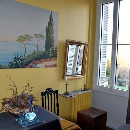 Les Hirondelles Bed and Breakfast Fleac Exteriör bild